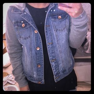 Button up jean jacket with gray sleeves